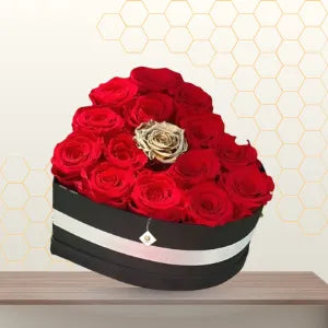Little Heart - 15 Roses Heart Box Main image