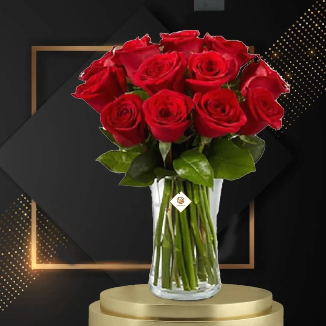 OTTAWA- Valentines Exquisite Red Roses in Glass Vase