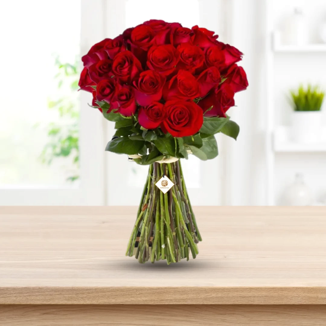 Selena - Valentines Red Roses Simple Bunch