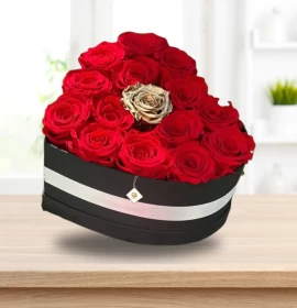 Little Heart - 15 Roses Heart Box