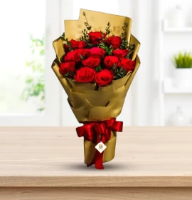 Babe - Valentine's Red Roses Golden Bouquet