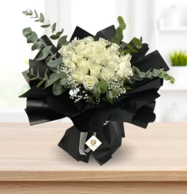 CHISINAO- Magical White Roses Flower Bouquets