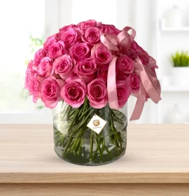 Pink Roses is Cylinder Vase