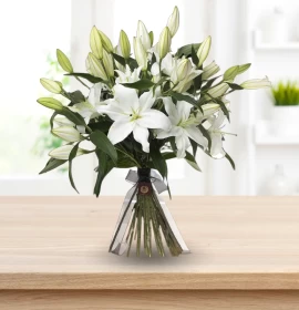 white lily bunch - flower delivery dubai