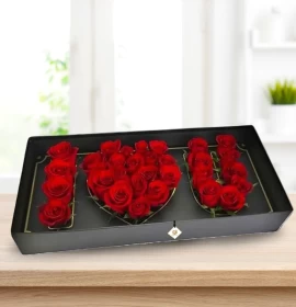 Casanova - I Love You Written with Red Roses in Box